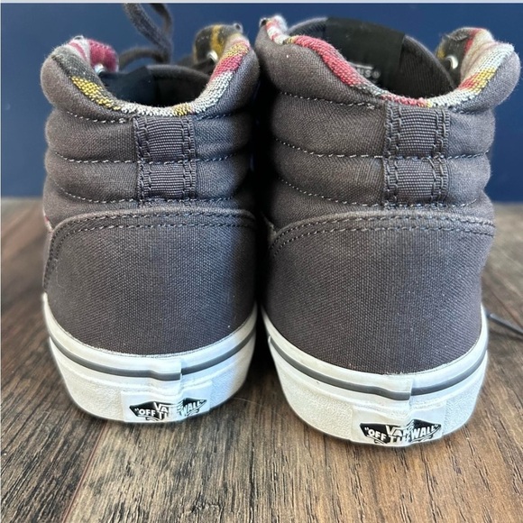 Vans Off the Wall Size 5 - Picture 3 of 6